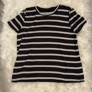 Slightly cropped t shirt